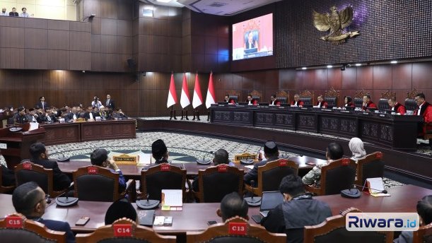 Sidang putusan MK soal syarat pendidikan Wapres di Pilres 2024